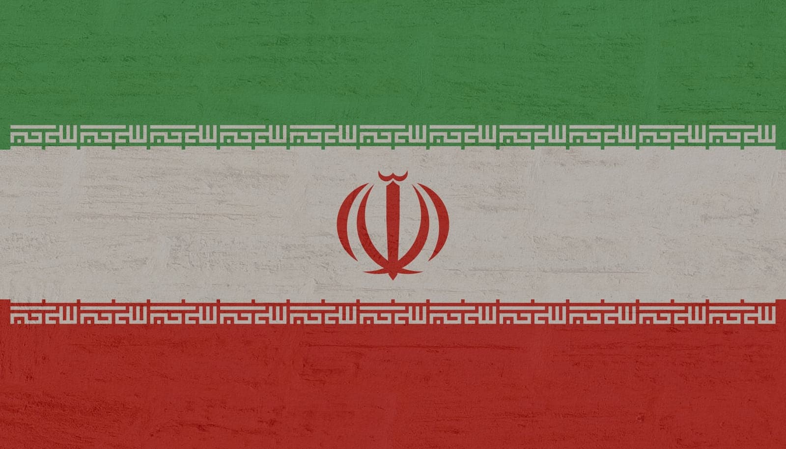 Khamenei, do Irã, declara que bases dos EUA não estão mais seguras